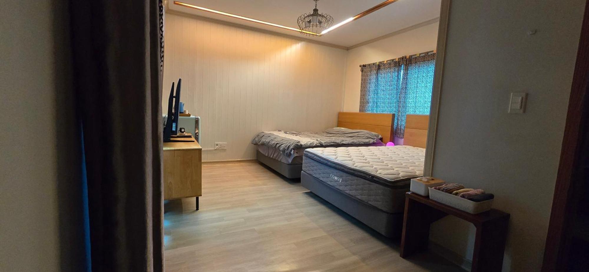 סאוגוויפו Wind Jeju Cafe & Pension מראה חיצוני תמונה